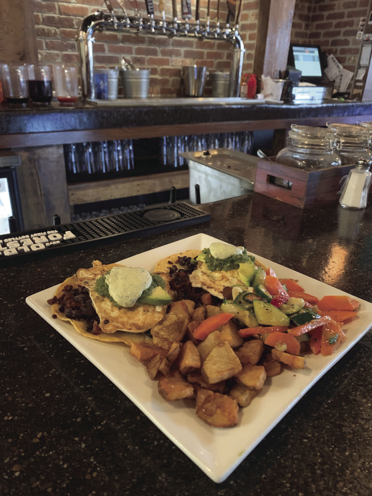 iron horse tavern